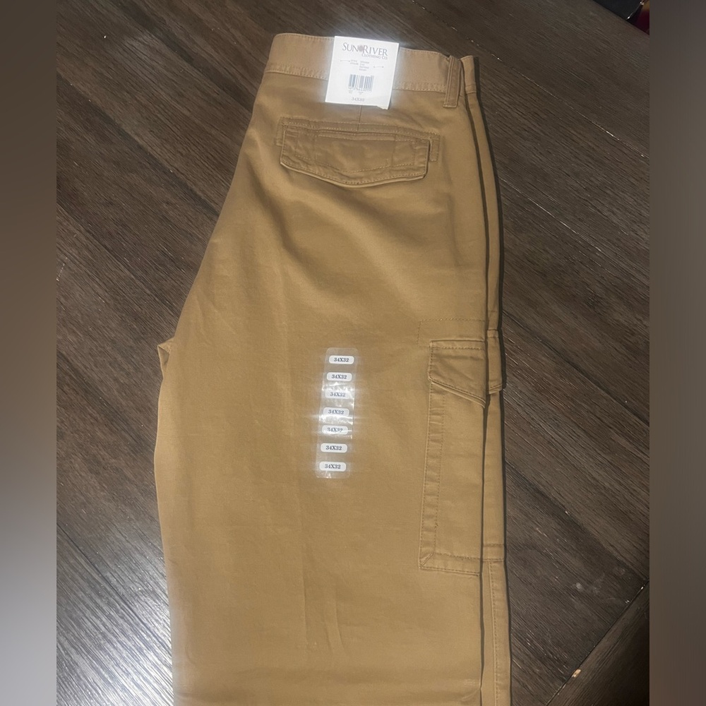 Sun River cargos pants (New) size 34x32